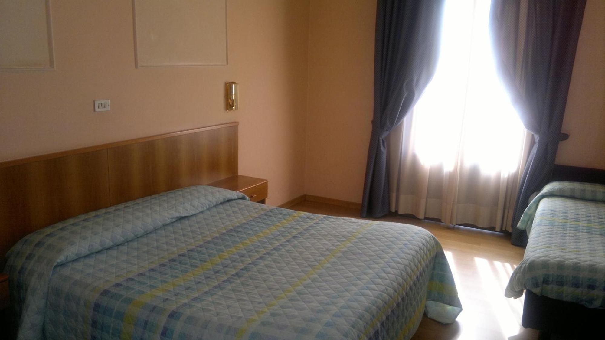 Hotel Porziuncola Assisi Esterno foto